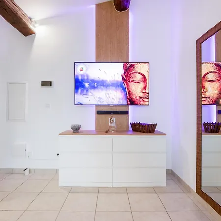 Apartment L Eveque 3km De Pezenas Suit'appart 70m2 Nezignan-l'Eveque