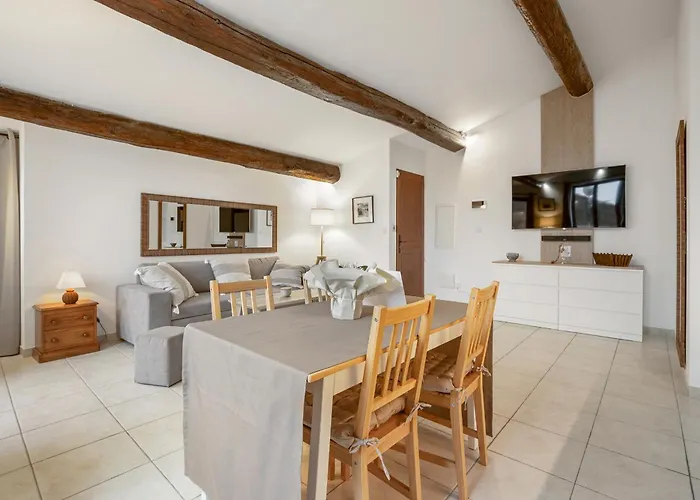 L évêque 3km De Pezénas Suit'appart 70m2 Apartman
